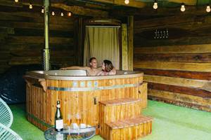 Espace bien-être : idéal pour profiter en amoureux . Crédit photo : Laura Vergne
