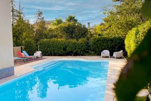Accès à la piscine