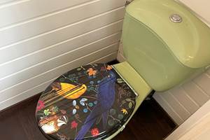 Toilettes séparées Christian lacroix