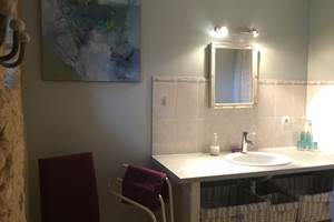 Salle d'eau chambre "Prune"