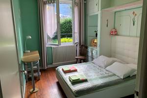 Lit chambre verte