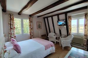 Villa Ric, chambres climatisées proche Rocamadour, Padirac, Loubressac, Autoire