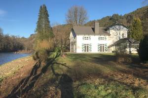 Privé-oever-ambleve-tuin-ecolodge