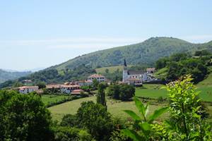 Gite Izarrak_Compostelle_pays basque_village ostabat