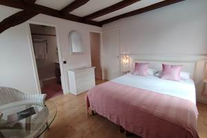 chambre double climatisée, queen size, Rose