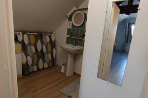 salle-de-douche-chaumiere-gite-sarthe-6-personnes