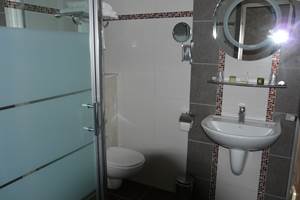 Hostellerie du grand duc salle de bain 6