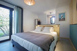 CHAMBRE 5