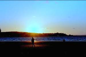 Coucher de soleil sur la plage du Ris