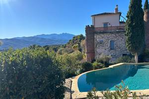 Vue latérale piscine