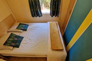 camping-la-perle-creuse-MH Texas-chambre1