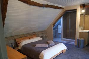 grande chambre a l'étage