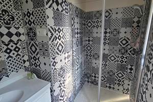 salle de douche de la chambre du parc