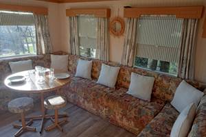 camping-la-perle-creuse-MH 4 personnes-Louisiane-salon