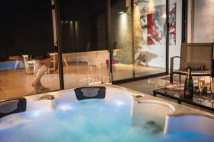 spa ambiance love love champagne