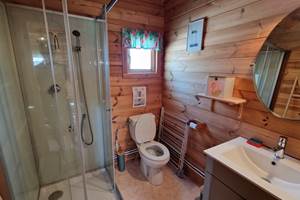 camping-la-perle-creuse-chalet Florida-salle d'eau