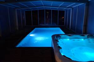 spa piscine vue nuit