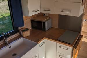 Cabane du Renard, cuisine côté droit