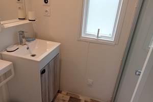 camping-la-perle-creuse-MH-6personnes-Oklahoma-salle d'eau