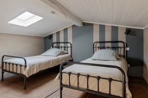 en mezzanine lits simples et confortables