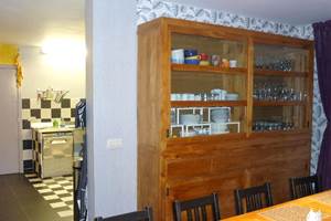 A disposition avec services à raclette - services fondues