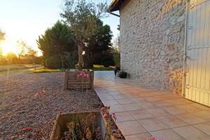 Gîtes, chambre d'hôtes et table d'hôtes gastronomique à Casteljaloux Lot et Garonne, piscine, jacuzzi et spa
