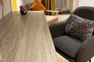 Vue-bureau-chambre-Tournesol-le-relais-de-lou