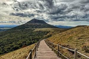 Gîtes Moréno Puy-de-Dôme Proche Vulcania Auvergne Sancy Tourisme Location de vacances Ski Montagne Lacs Volcans VTT randonnées