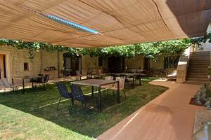 Cour interieur et son ombrage d'été