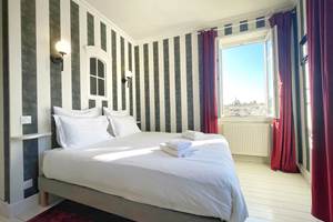 La Maison Voyage 41 - vue riviere chambre deux personnes - Suite Familiale Magie