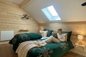 Chambre avec deux lits simple