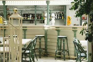 Hotel Saint Sauveur-salon de the-glacier