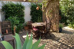 La terrasse de la chambre "JASMIN"