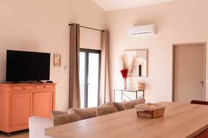 salon spacieux Appartement La Bastide