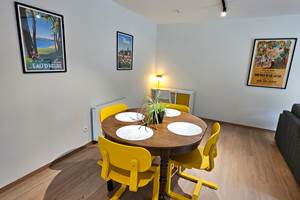 Salle à manger vue cuisine