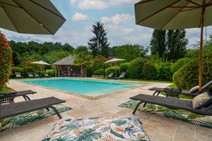 Piscine  principale du Clos Vallis