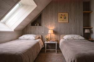 chambre_deux_lits_elloha