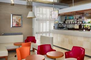 Lourdes hotel Sainte Suzanne (11)