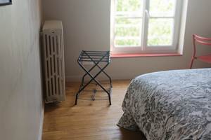 Chambre le C et ses rangements