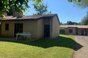 lepetitbois46_Leyme_Vintage Family_terrasse_Gîte 20