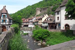 Centre ville de Kaysersberg à 1 km des pavillons