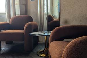Coin discussion dans la suite la Tour