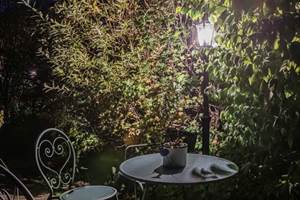 La terrasse au bord de l'eau à l'Atelier