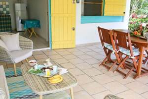 Gite-Bananier-terrasse-repos-detente