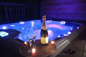 Jacuzzi de Nuit Chauffé et Couvert