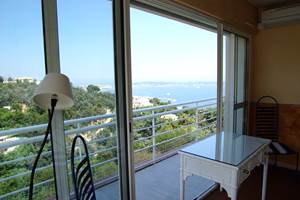 provence riviera location villa vue mer depuis une chambre