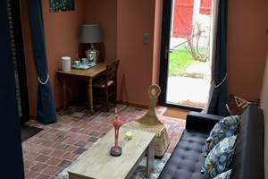 Lerougeetblanc-chambre hote gite-auxerre yonne bourgogne franche comté-piscine spa sauna hammam jacuzzi-famille couple mariage-repas dégustation- repos calme campagne-guedelon vezelay chablis joigny_Les Clos7