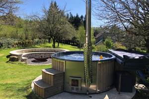 Gîte Val Souvigne_Bain nordique et Braséro_Printemps_1