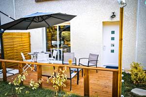 Terrasse - Gîte Rouge Cerise