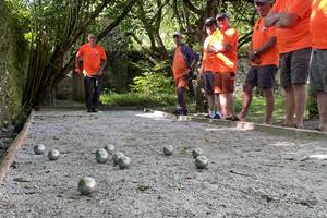 Pétanque au jardin